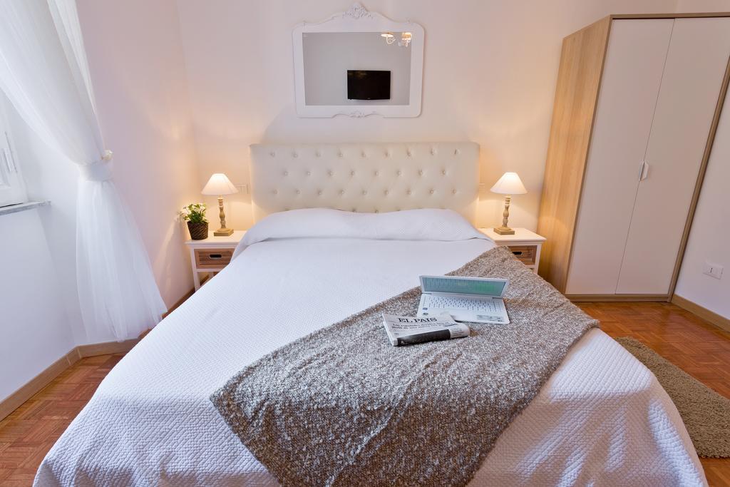Townhouse By The Spanish Steps โรม ภายนอก รูปภาพ