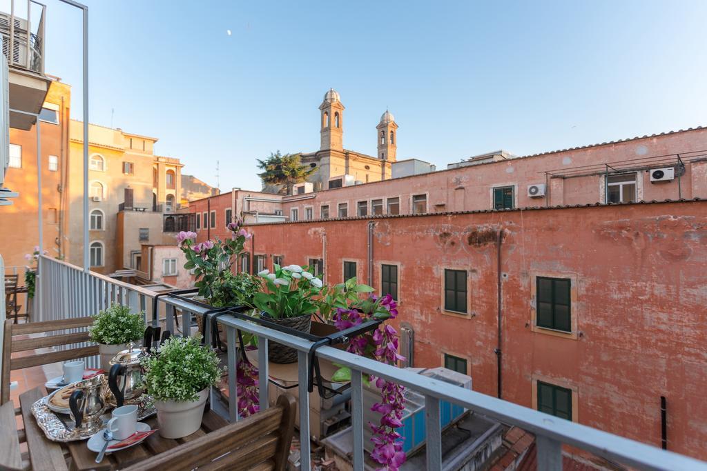 Townhouse By The Spanish Steps โรม ห้อง รูปภาพ