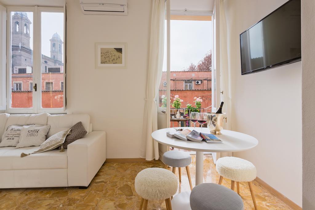 Townhouse By The Spanish Steps โรม ห้อง รูปภาพ